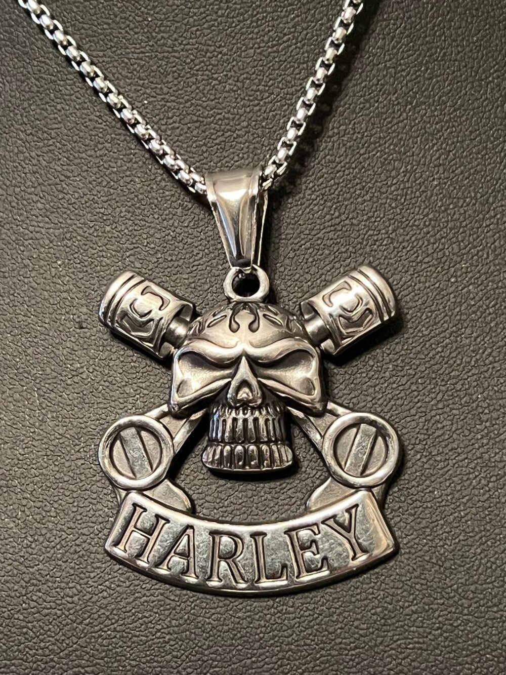 Harley Skull and Pistons Biker Pendant Necklace (106)